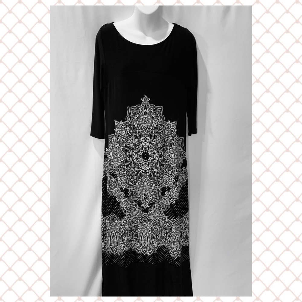 Nice Options Black & White Maxi Dress Sz S